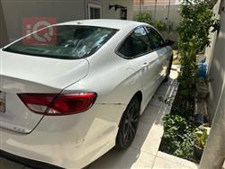 Chrysler 200